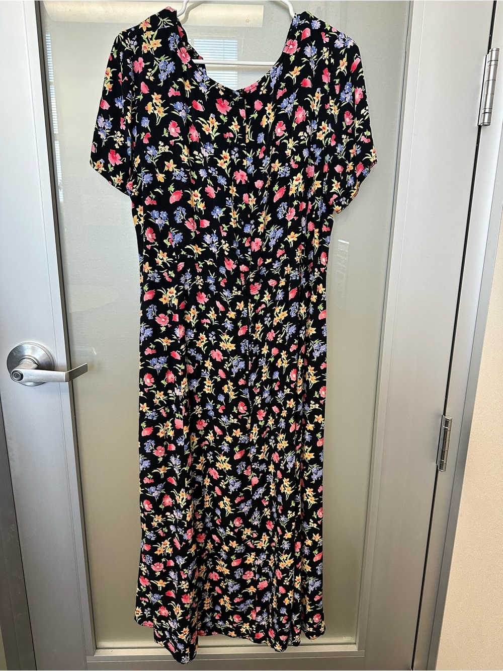 vintage 90s short-sleeve floral maxi dress by Maggy London size 16 - Picture 3 of 4